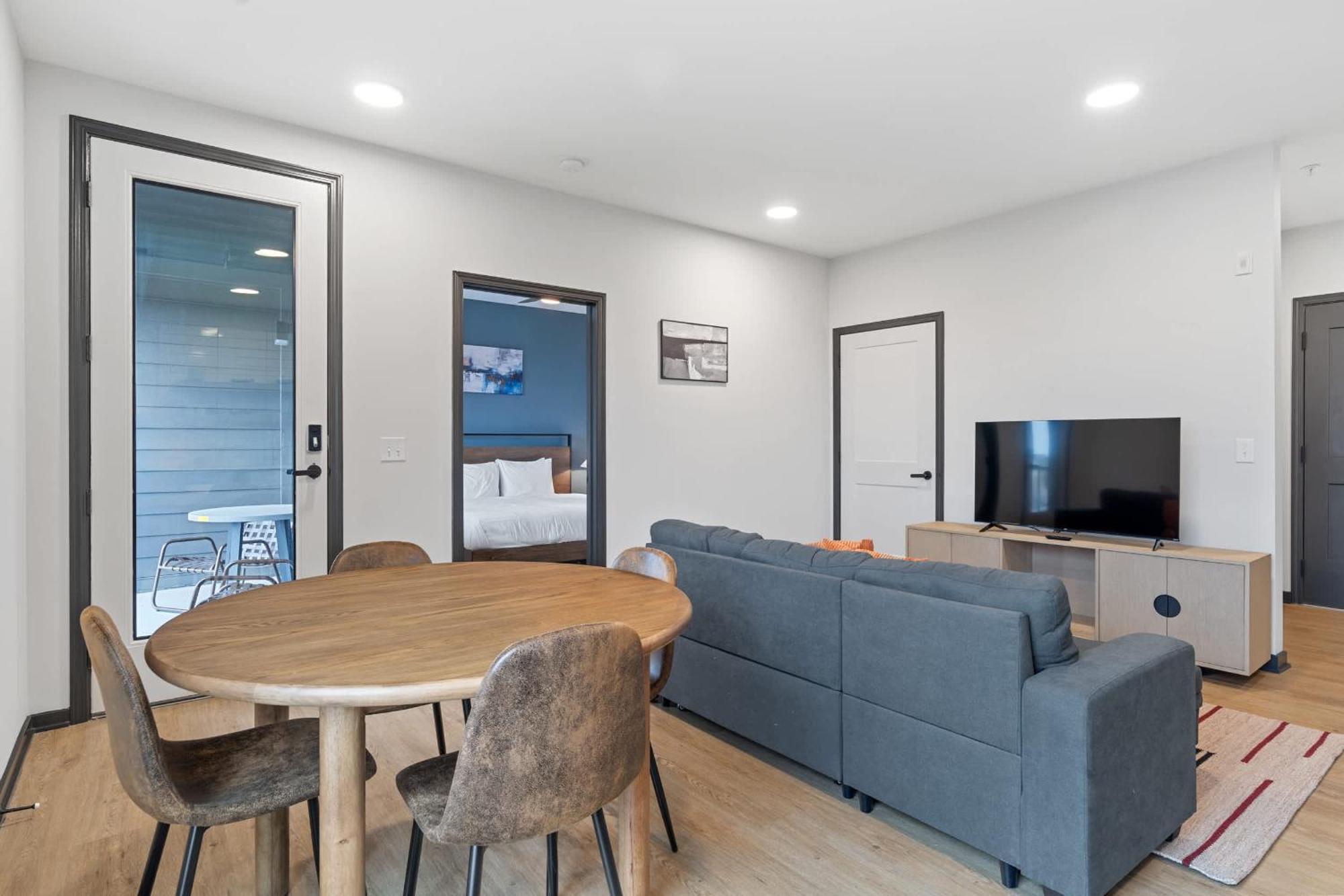 Cozysuites Mass With Parking Lounge & Roof Deck #27 *